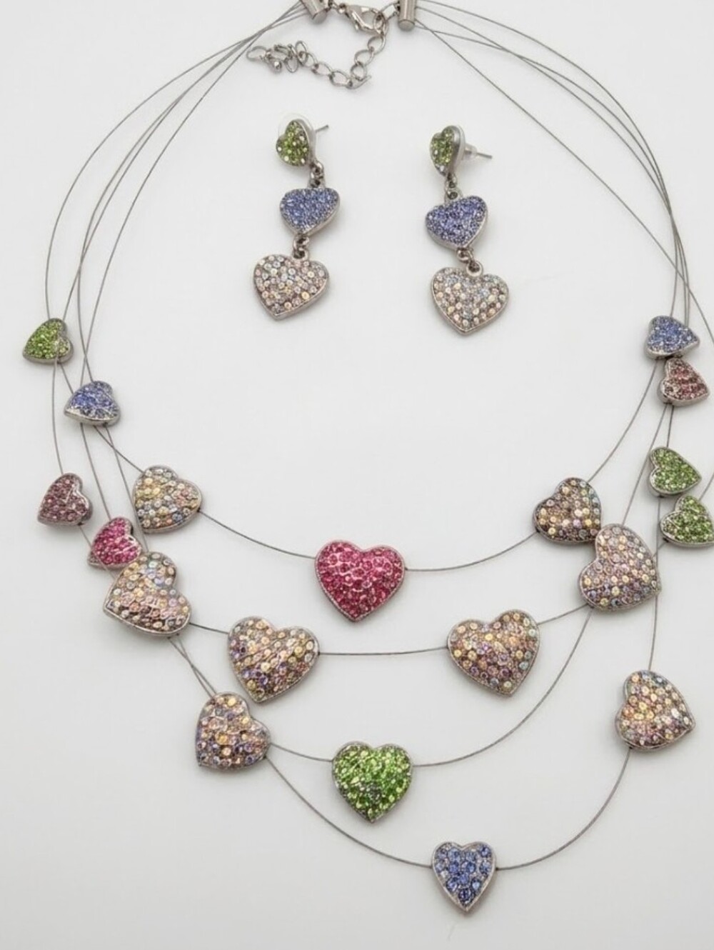 SUZANNE SOMERS MULTI COLOR RHINESTONE FLOATING HEART 4 STRAND 20" WIRE NECKLACE